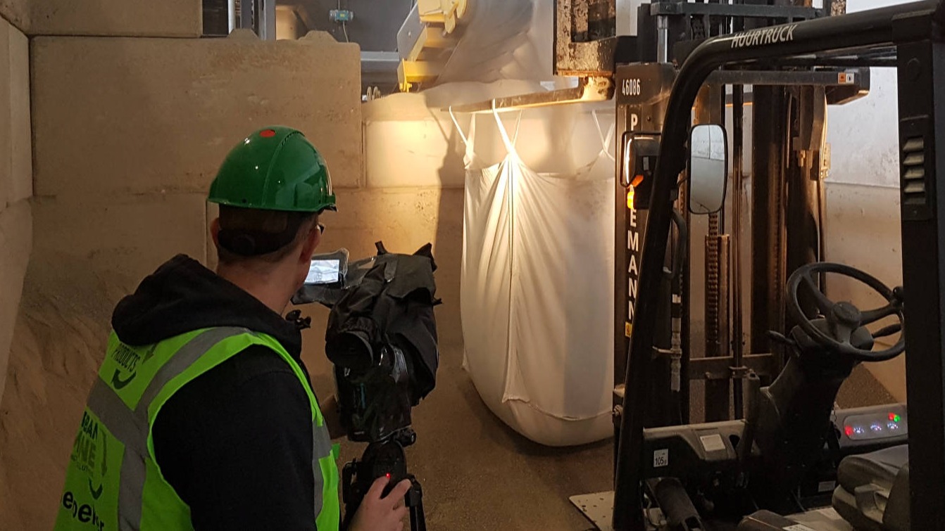 Op locatie voor een bedrijfsreportage